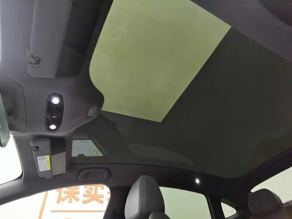 Geely Galaxy Galaxy E8