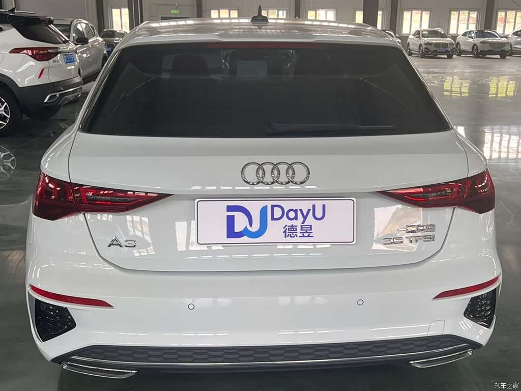 Audi A3, 2023 все фото