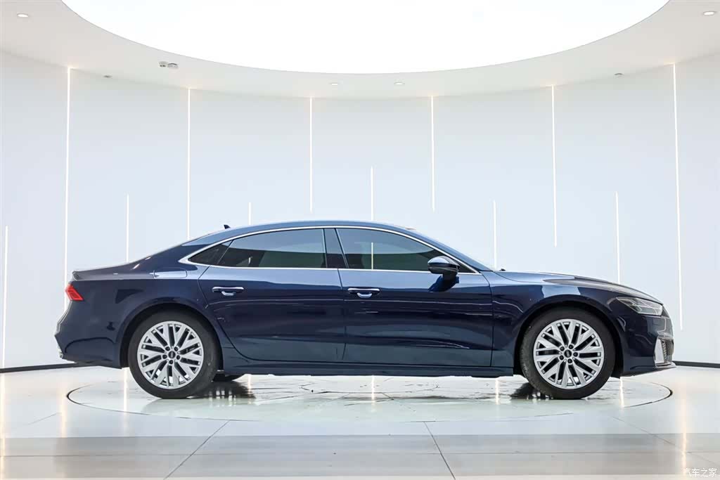 Audi A7L, 2024 4