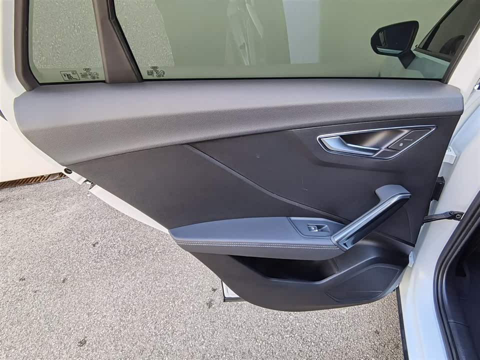 Audi Q2L Audi Q2L