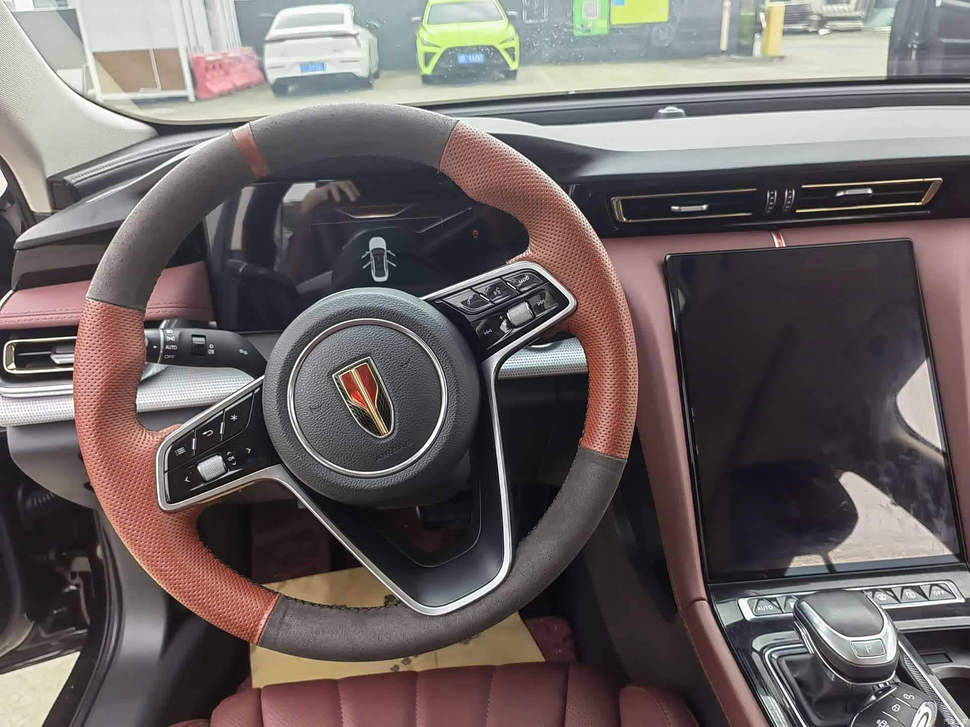 Hongqi H5, 2023 6