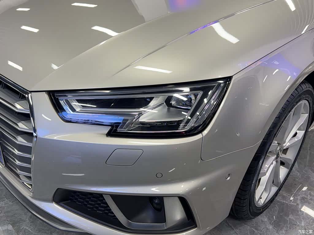 Audi A4L, 2019 18