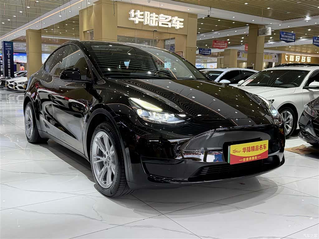 Tesla Model Y, 2023 3