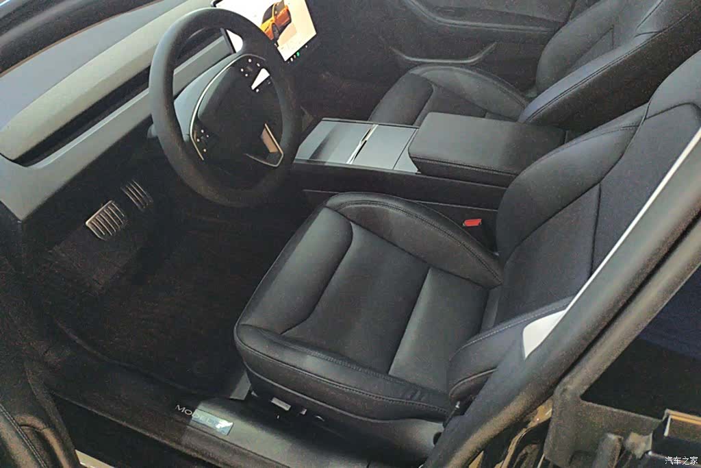 Tesla Model 3, 2025 9