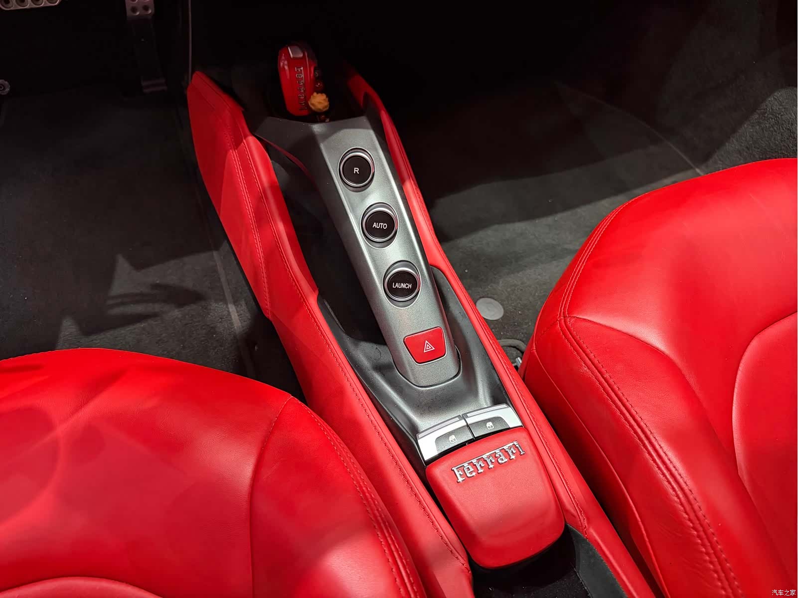 Ferrari 488, 2016 7