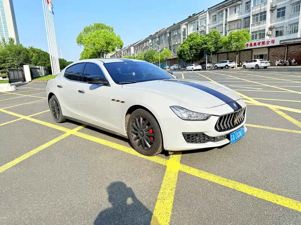 Maserati Ghibli Maserati Ghibli