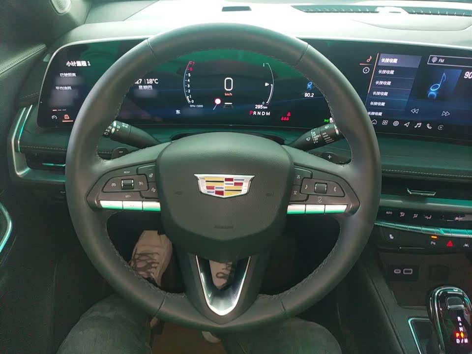 Cadillac XT4