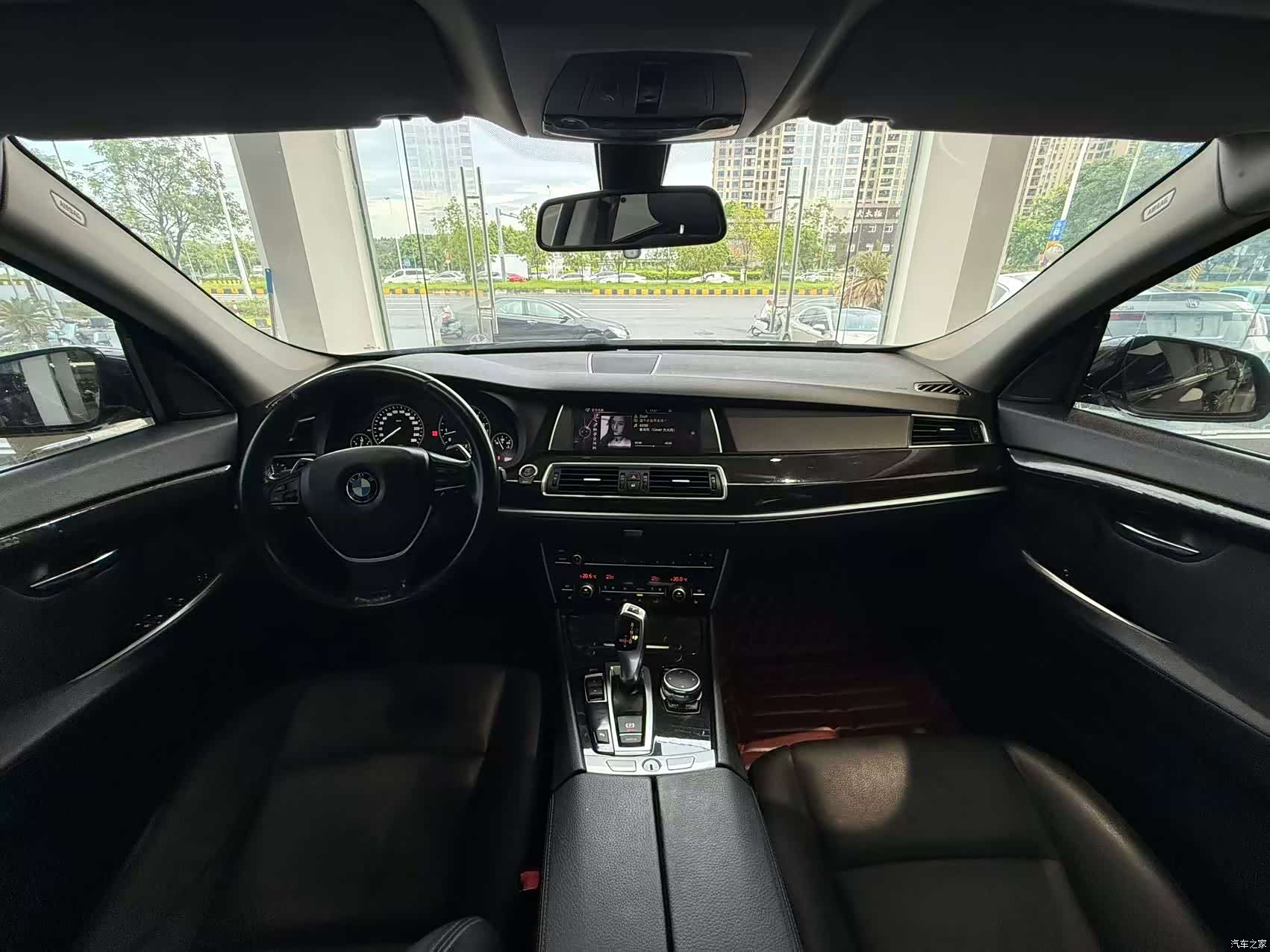 BMW 5 Series, 2015 все фото