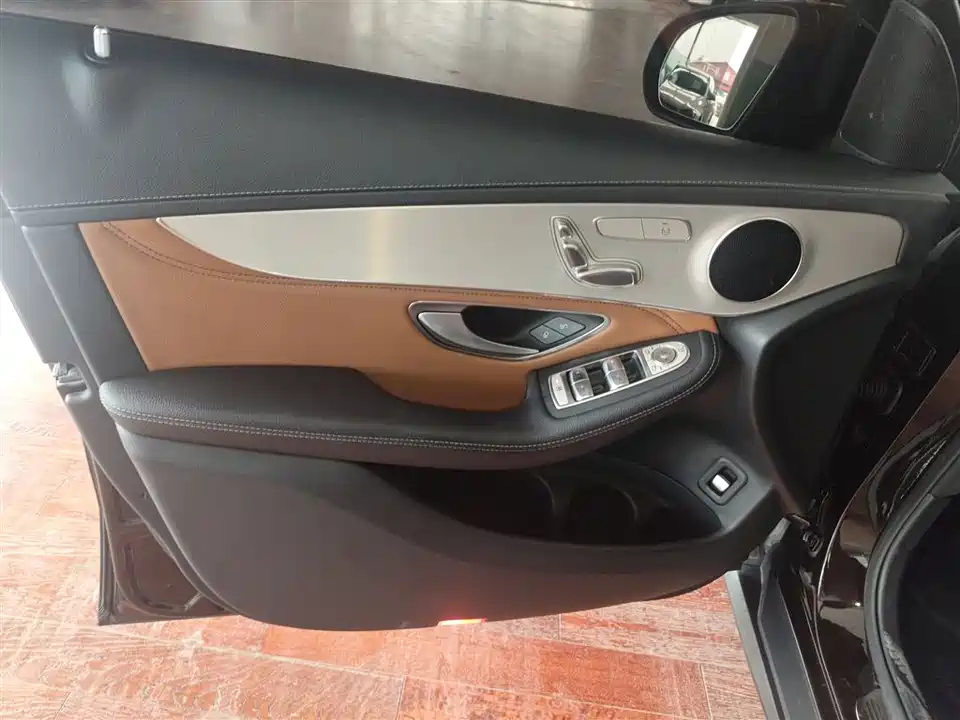 Mercedes-Benz GLC Mercedes-Benz GLC