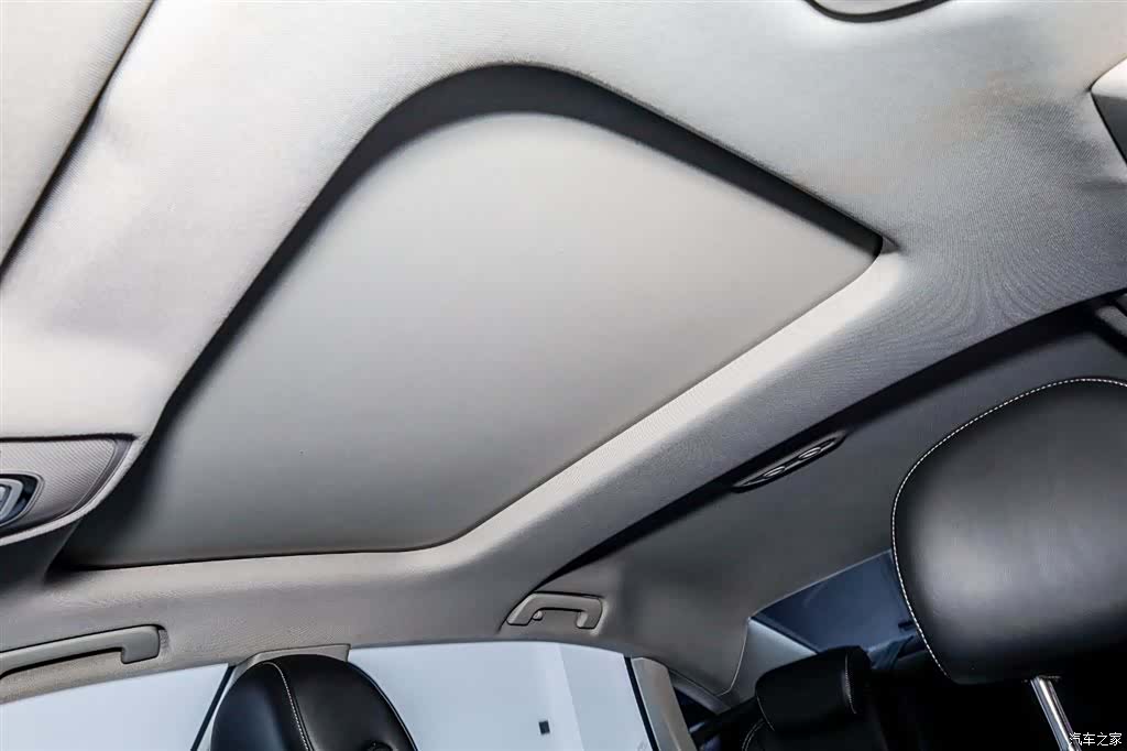 Audi A7L, 2024 14