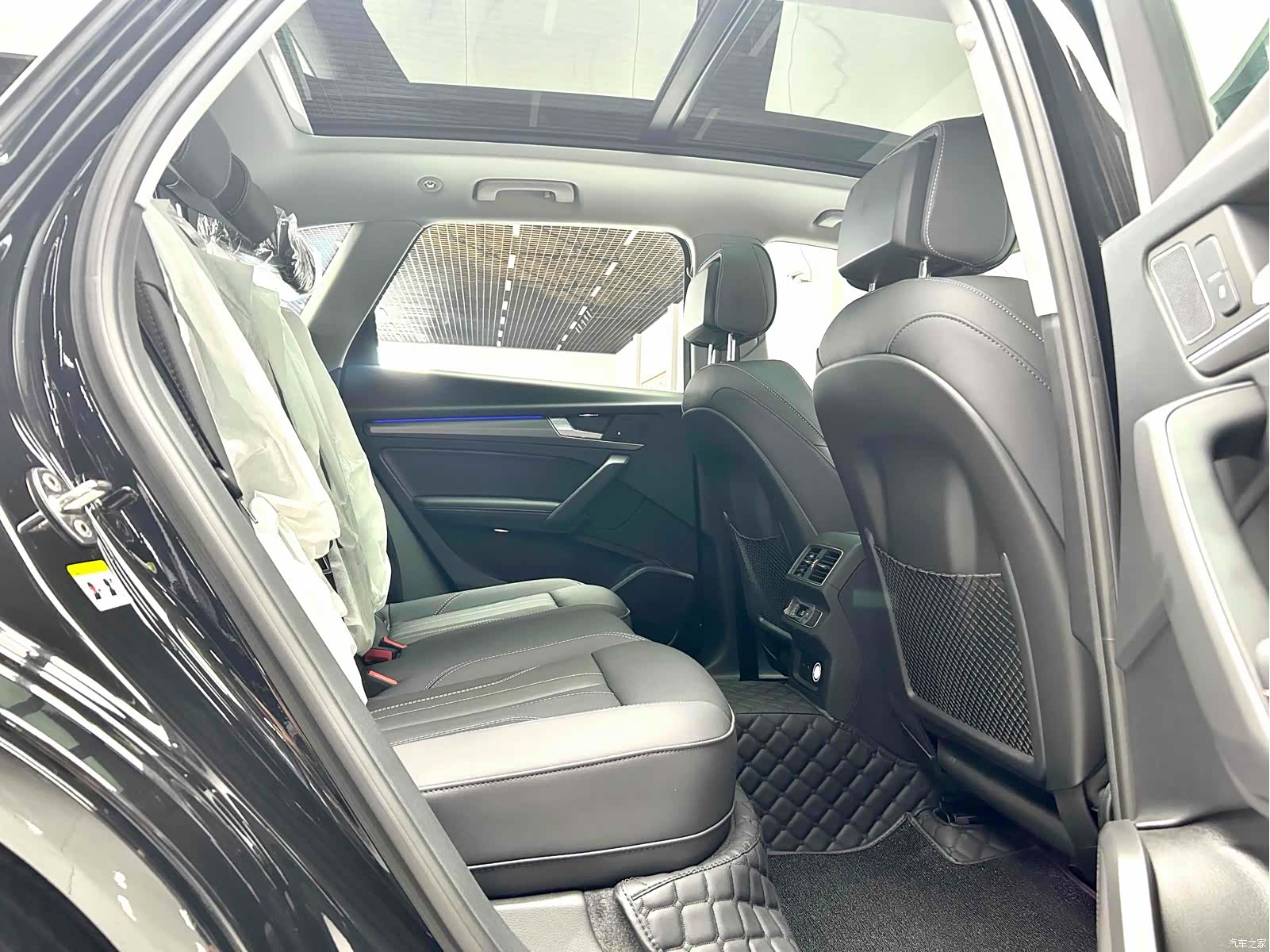 Audi Q5L, 2022 10