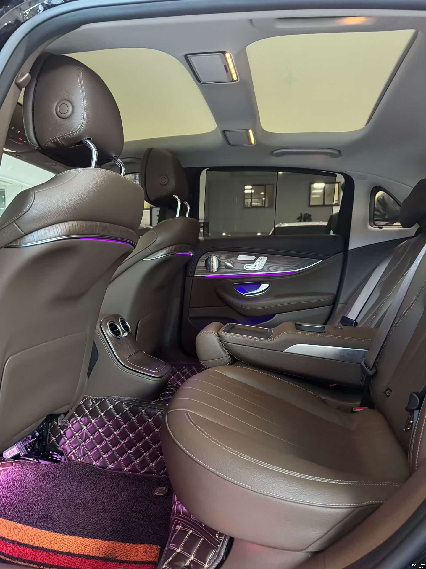 Mercedes-Benz E-Class, 2022 6