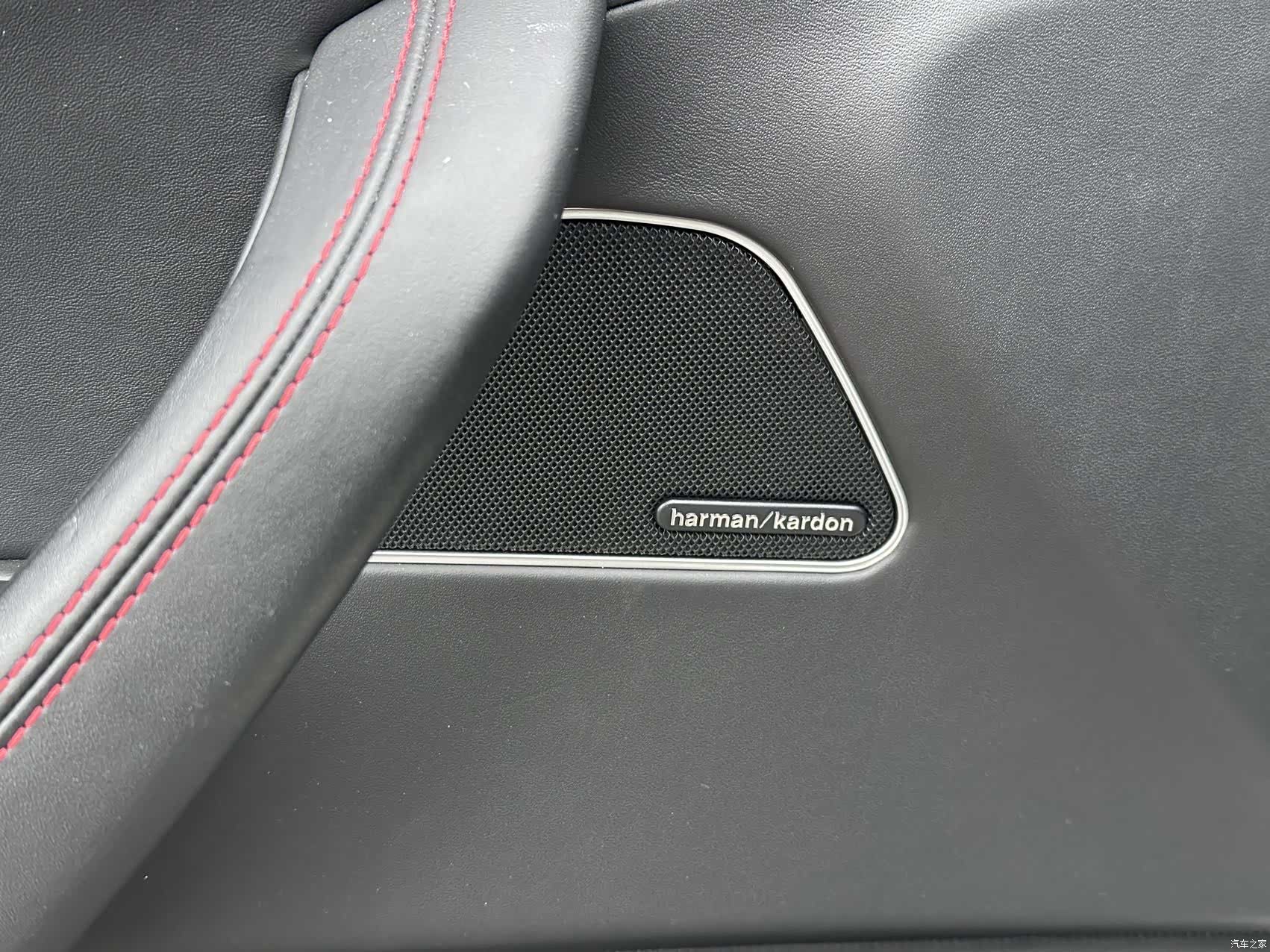 Maserati Levante, 2017 9