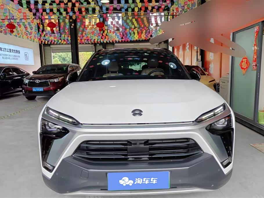 NIO ES8