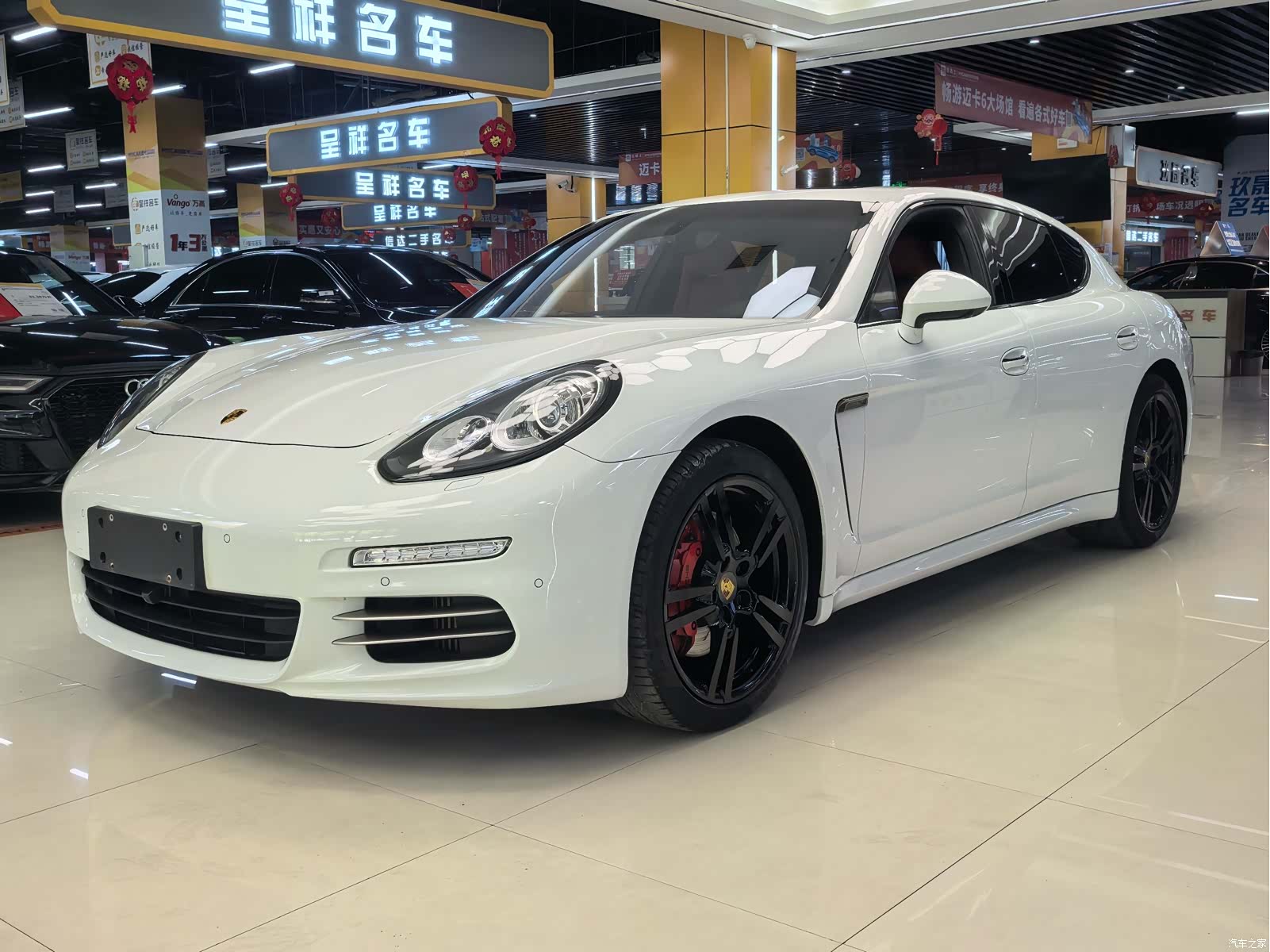 Porsche Panamera, 2016 1