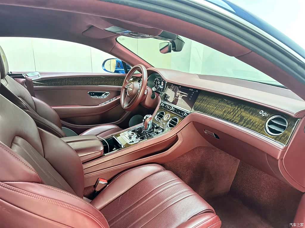 Bentley Continental GT, 2020 все фото