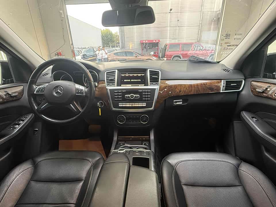 Mercedes-Benz M class