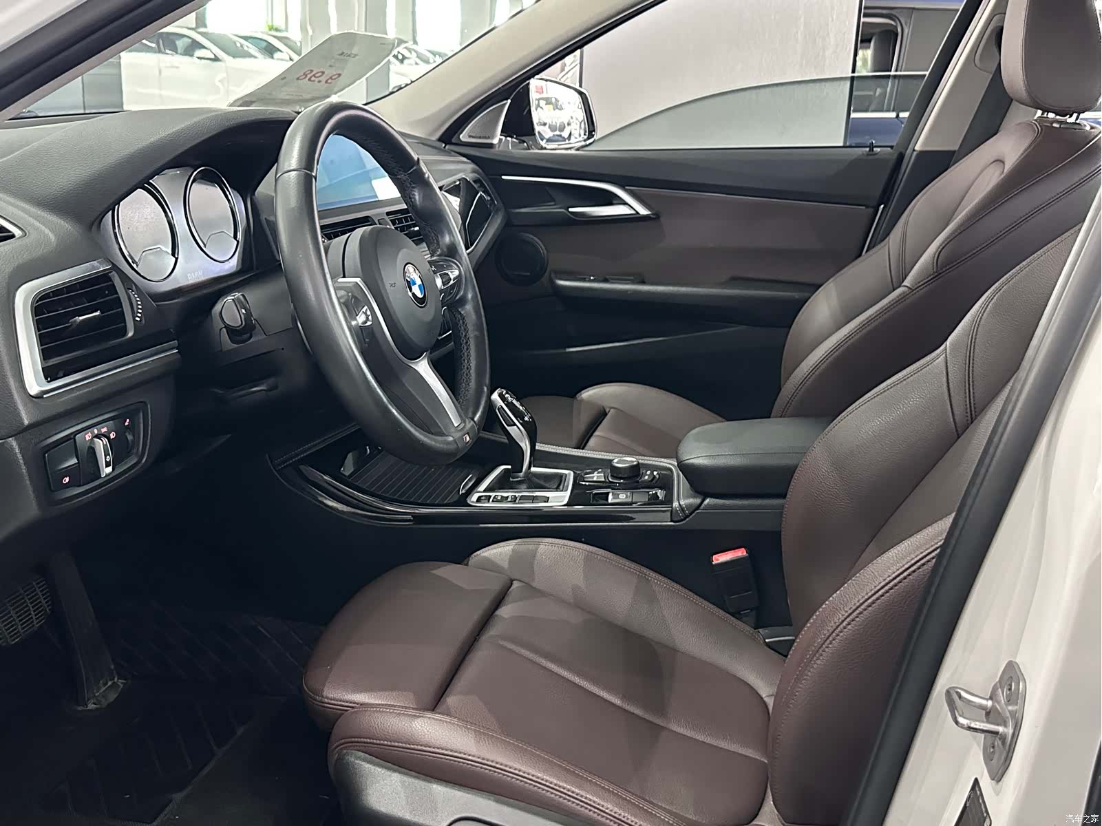 BMW 1 Series, 2020 все фото
