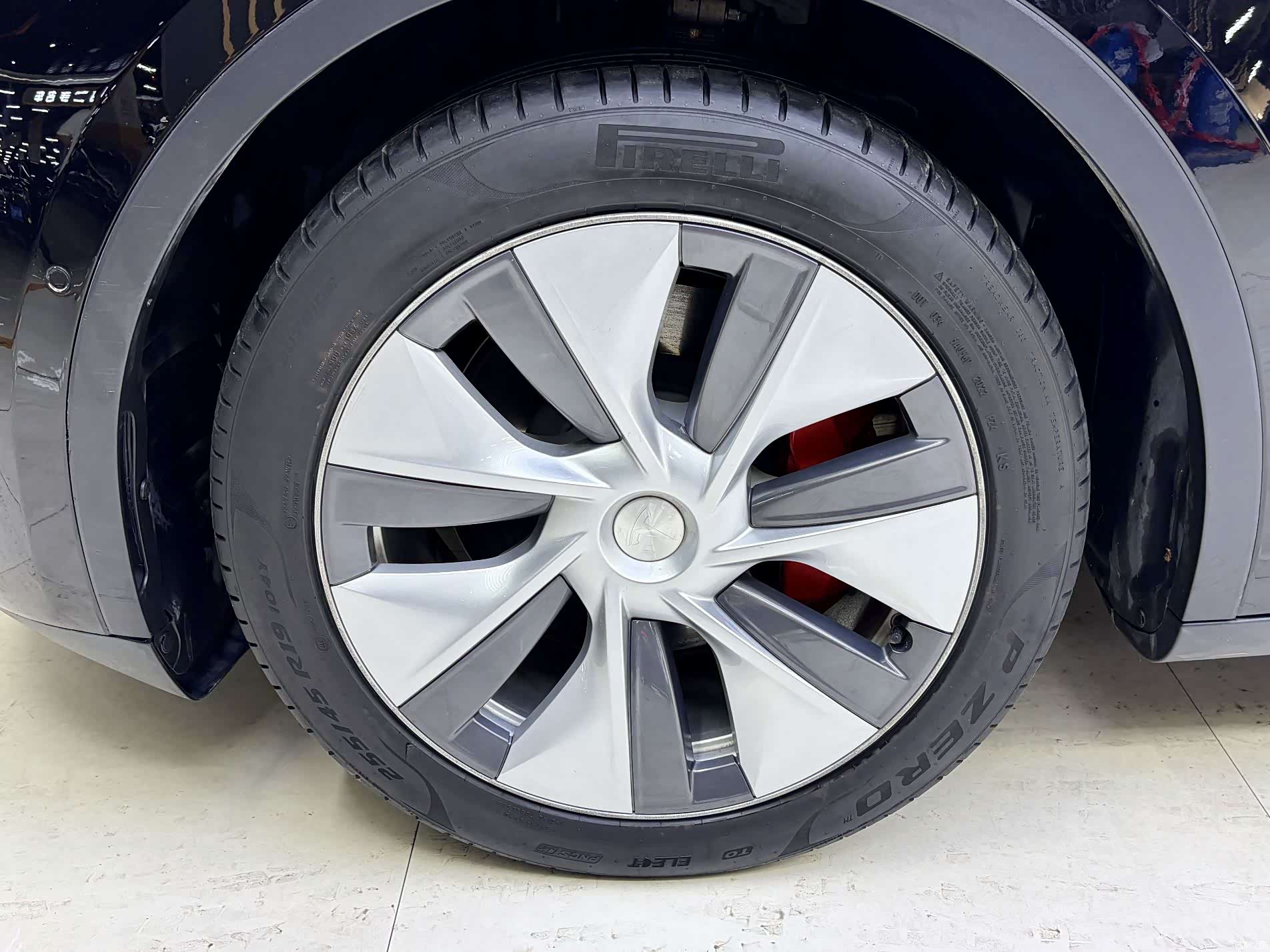 Tesla Model Y, 2022 все фото