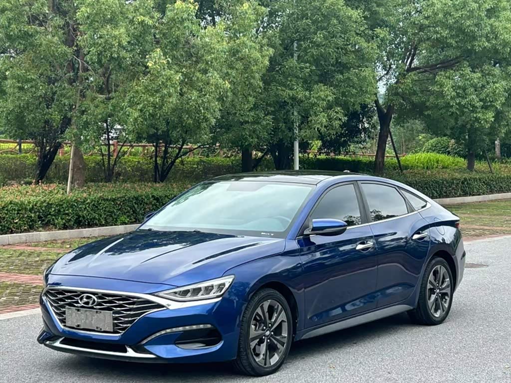 Hyundai Lafesta