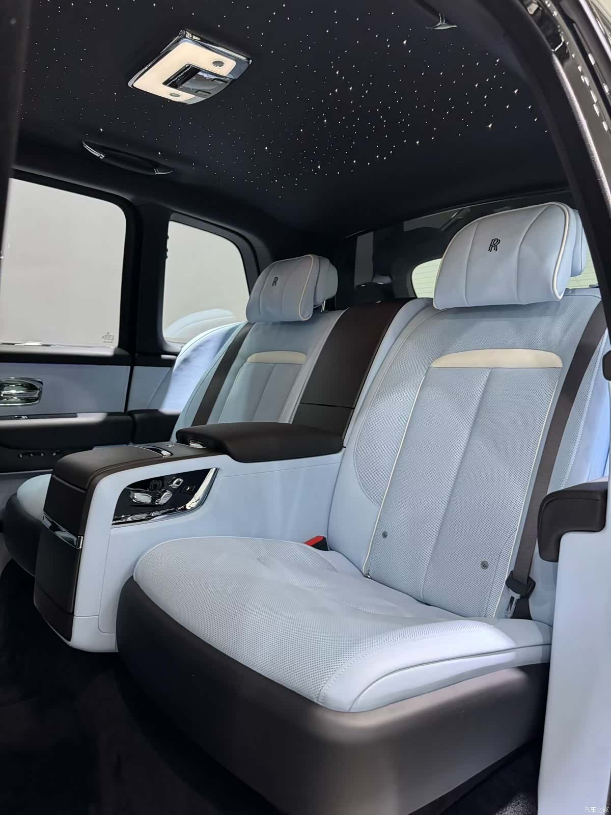 Rolls-Royce Cullinan, 2025 6