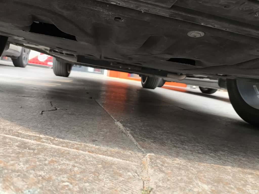 Geely Galaxy L7, 2023 23
