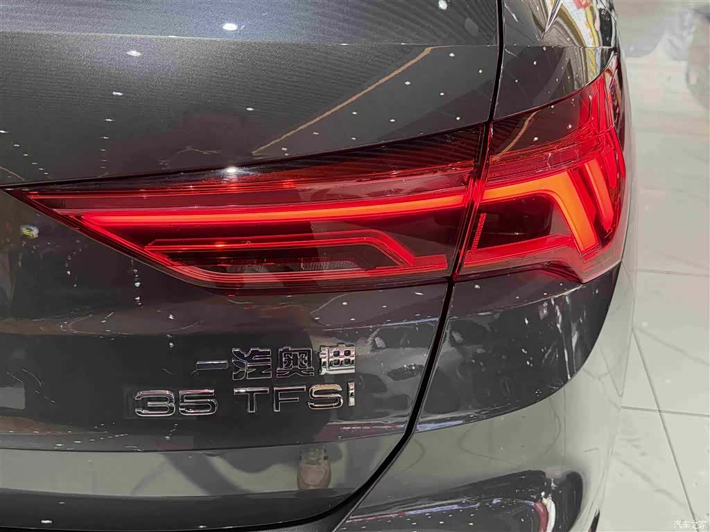 Audi Q3, 2021 8