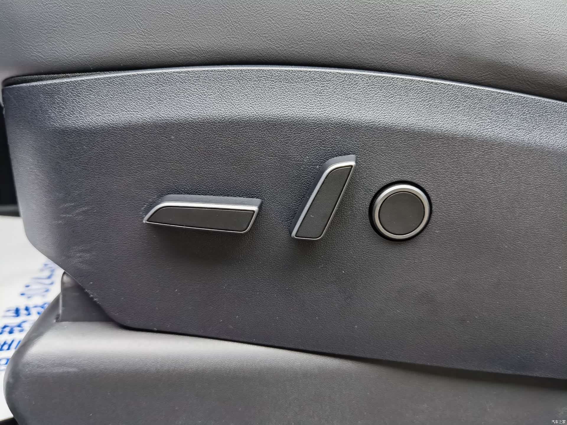 Tesla Model Y, 2024 13