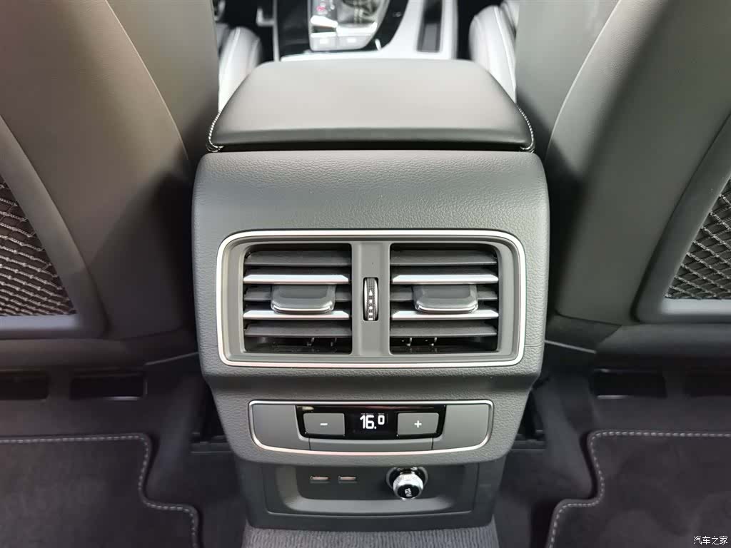 Audi Q5L, 2025 25