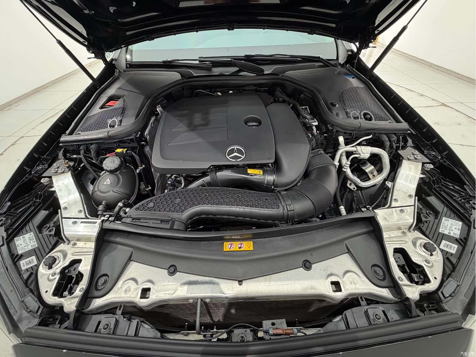 Mercedes-Benz E-Class, 2023 15