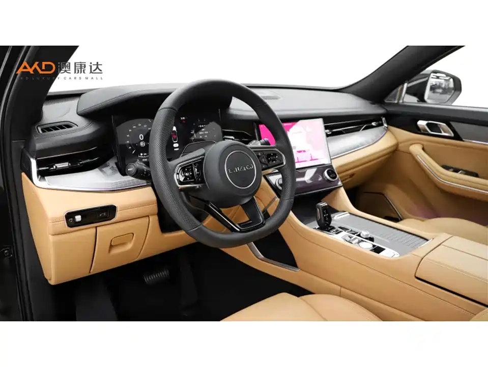 Lynk & Co 09