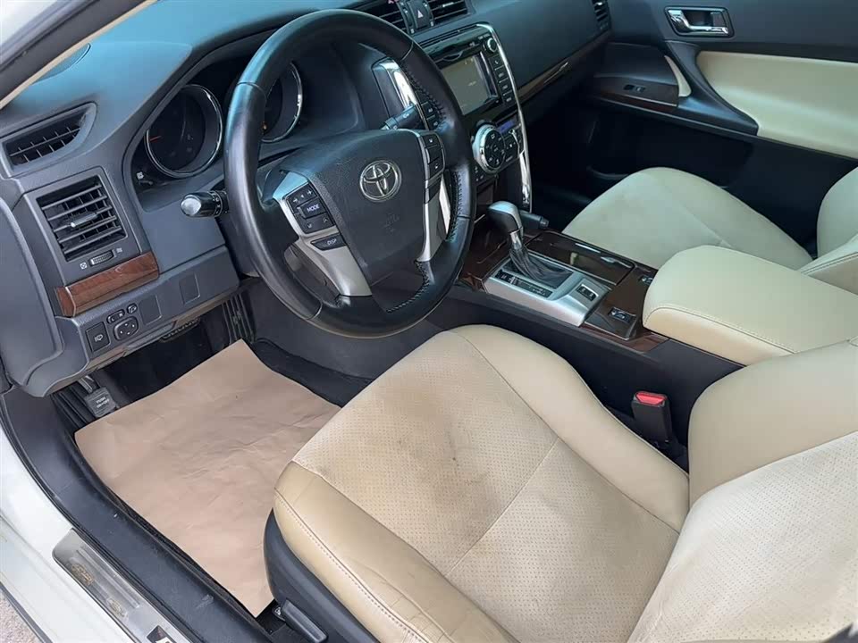 Toyota Reiz Toyota Reiz