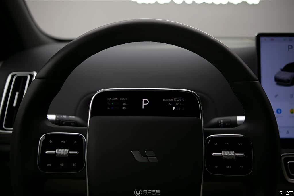 Li Auto L6, 2024 7