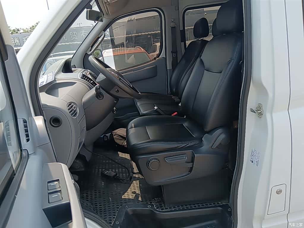 Maxus V80, 2022 15