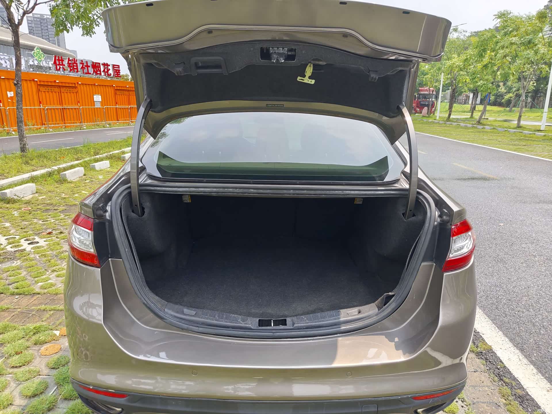 Ford Mondeo, 2013 18