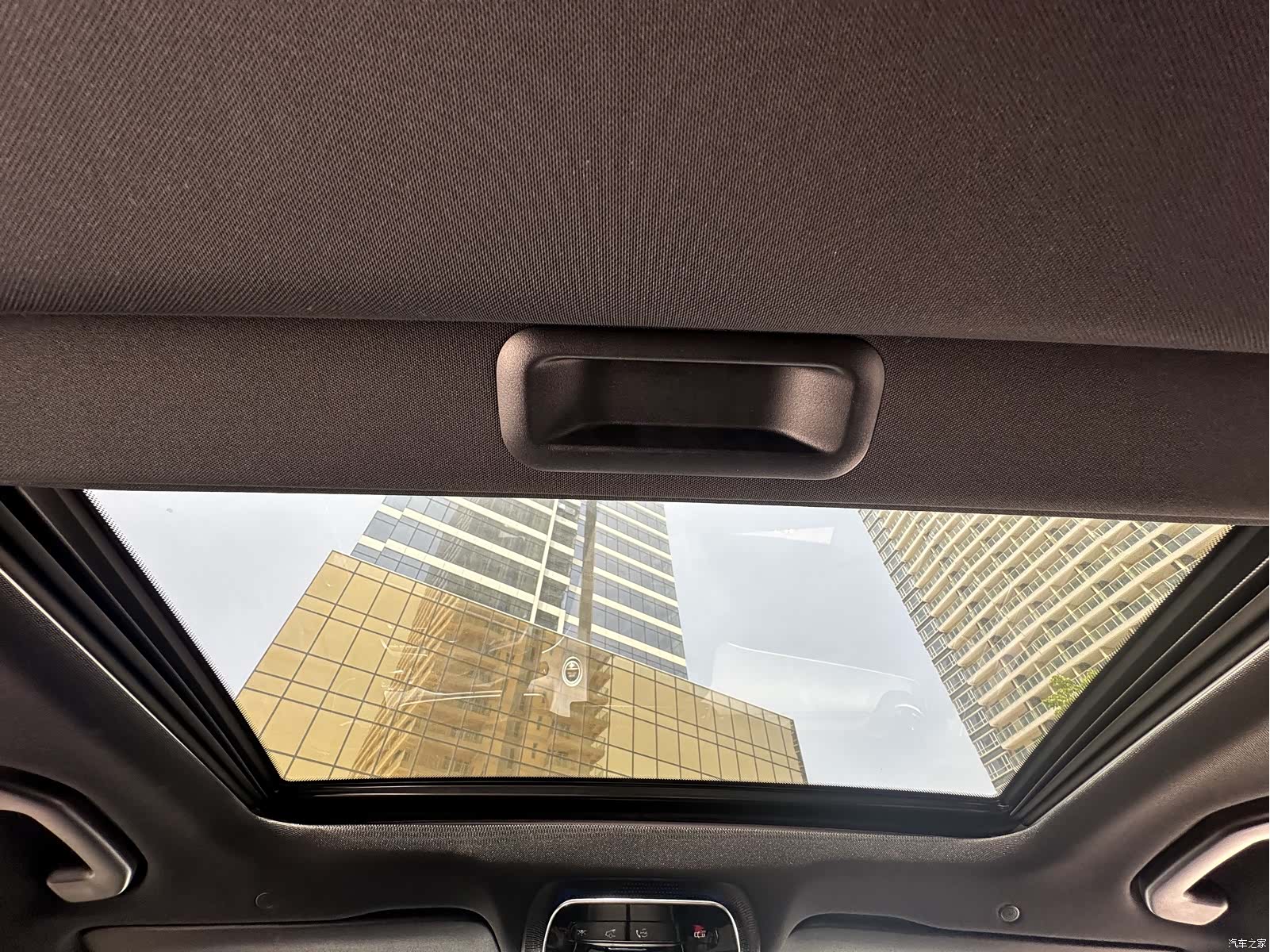 Mercedes-Benz C-Class, 2023 18
