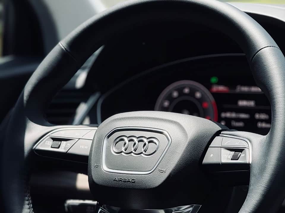 Audi Q5L Audi Q5L