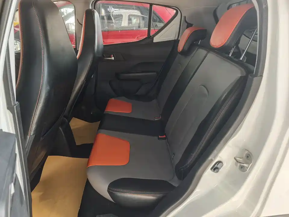 BAIC EC