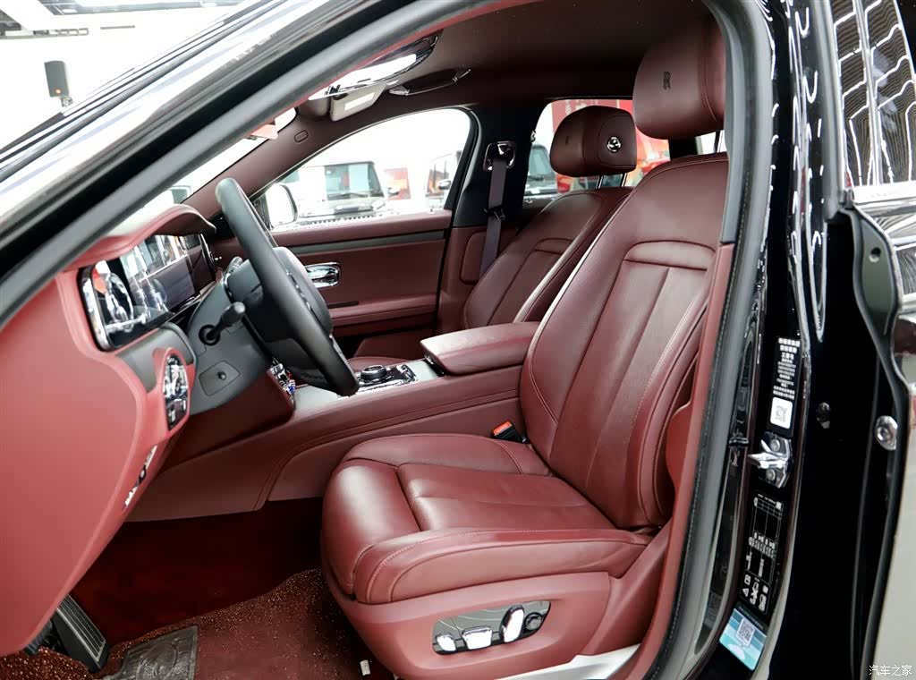 Rolls-Royce Ghost, 2021 6