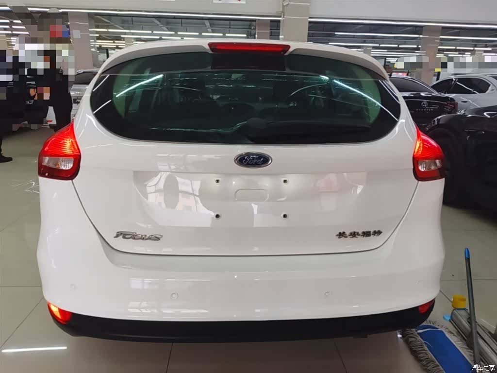 Ford Focus, 2016 6