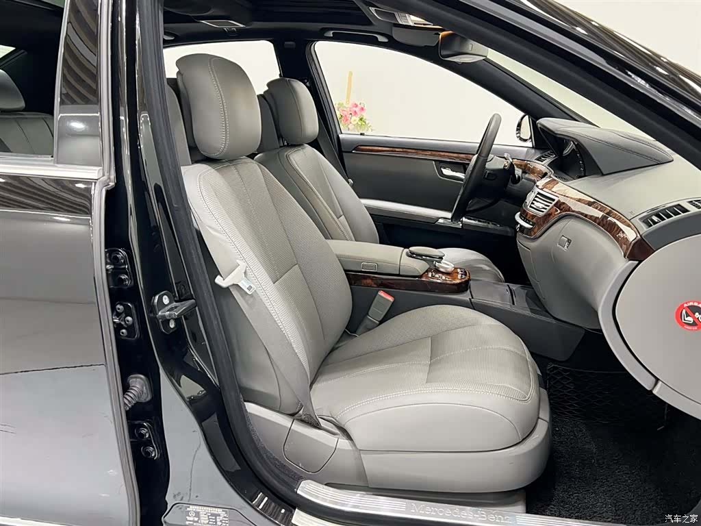 Mercedes-Benz S-Class, 2008 8
