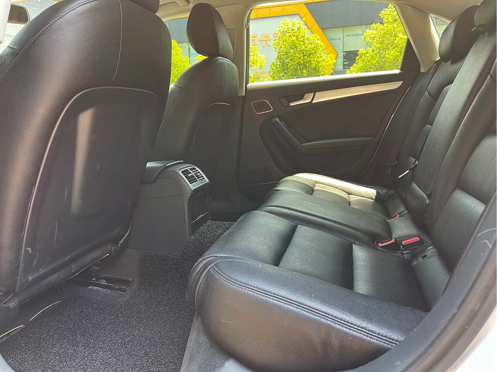 Audi A4L, 2015 8