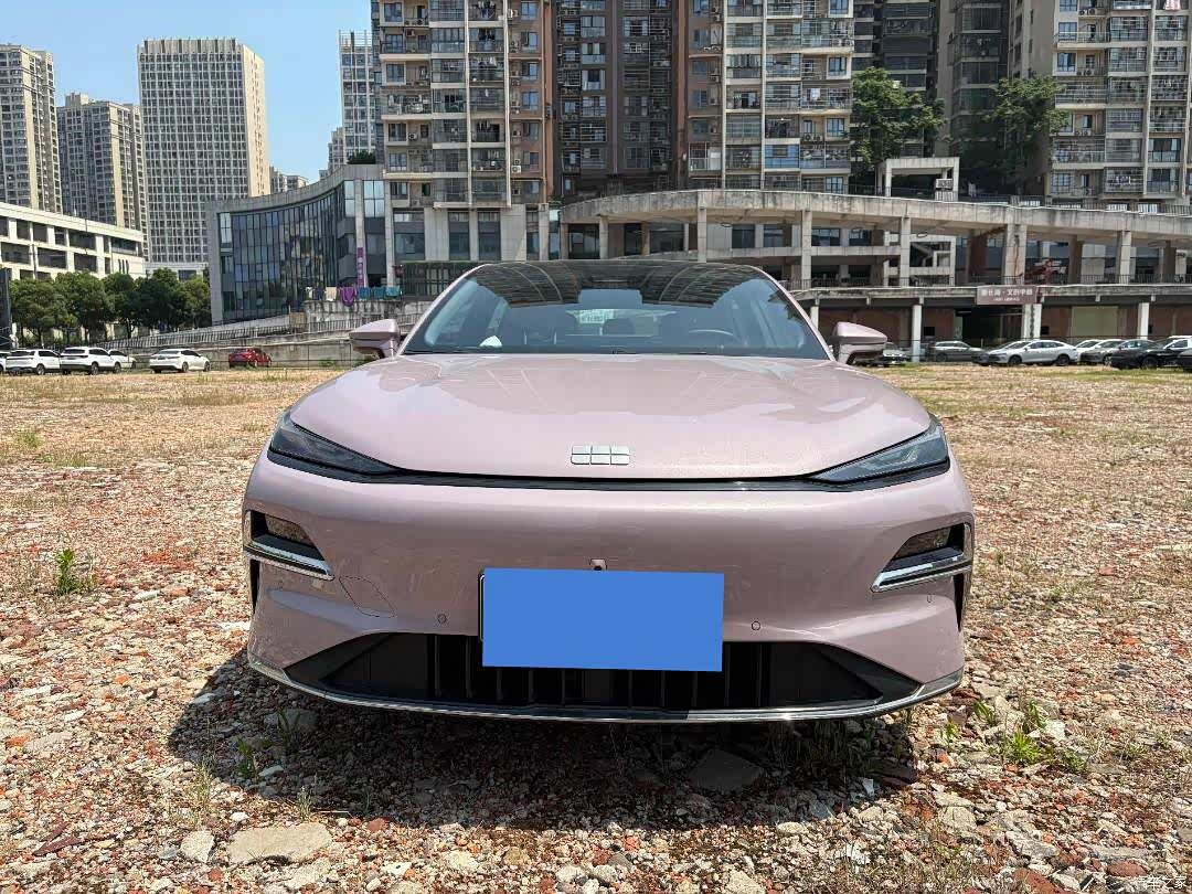 Geely 8, 2026 2