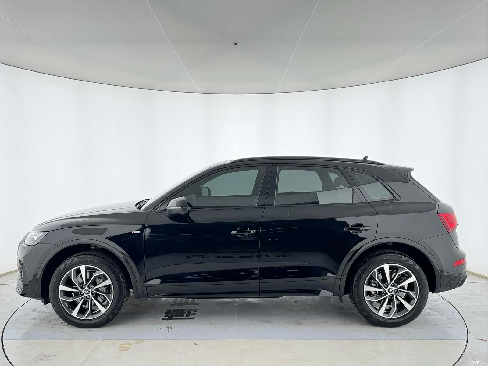 Audi Q5L, 2023 3