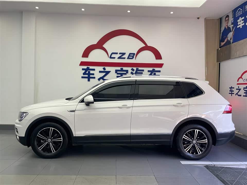 Volkswagen Tiguan L