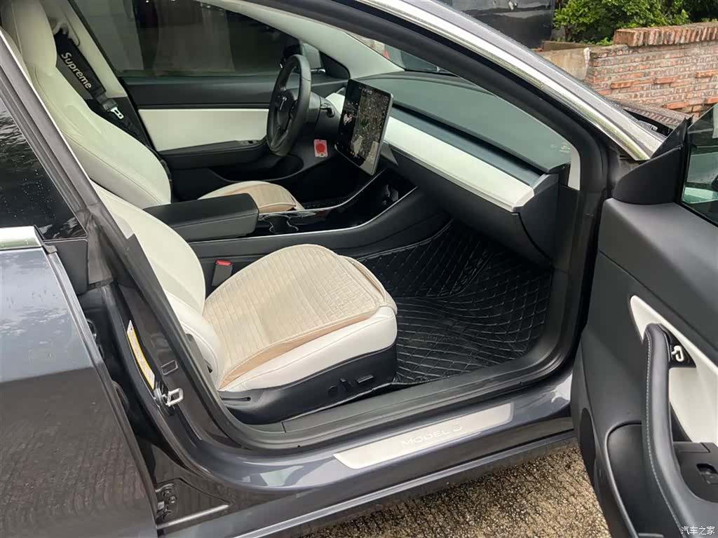 Tesla Model 3, 2020 12