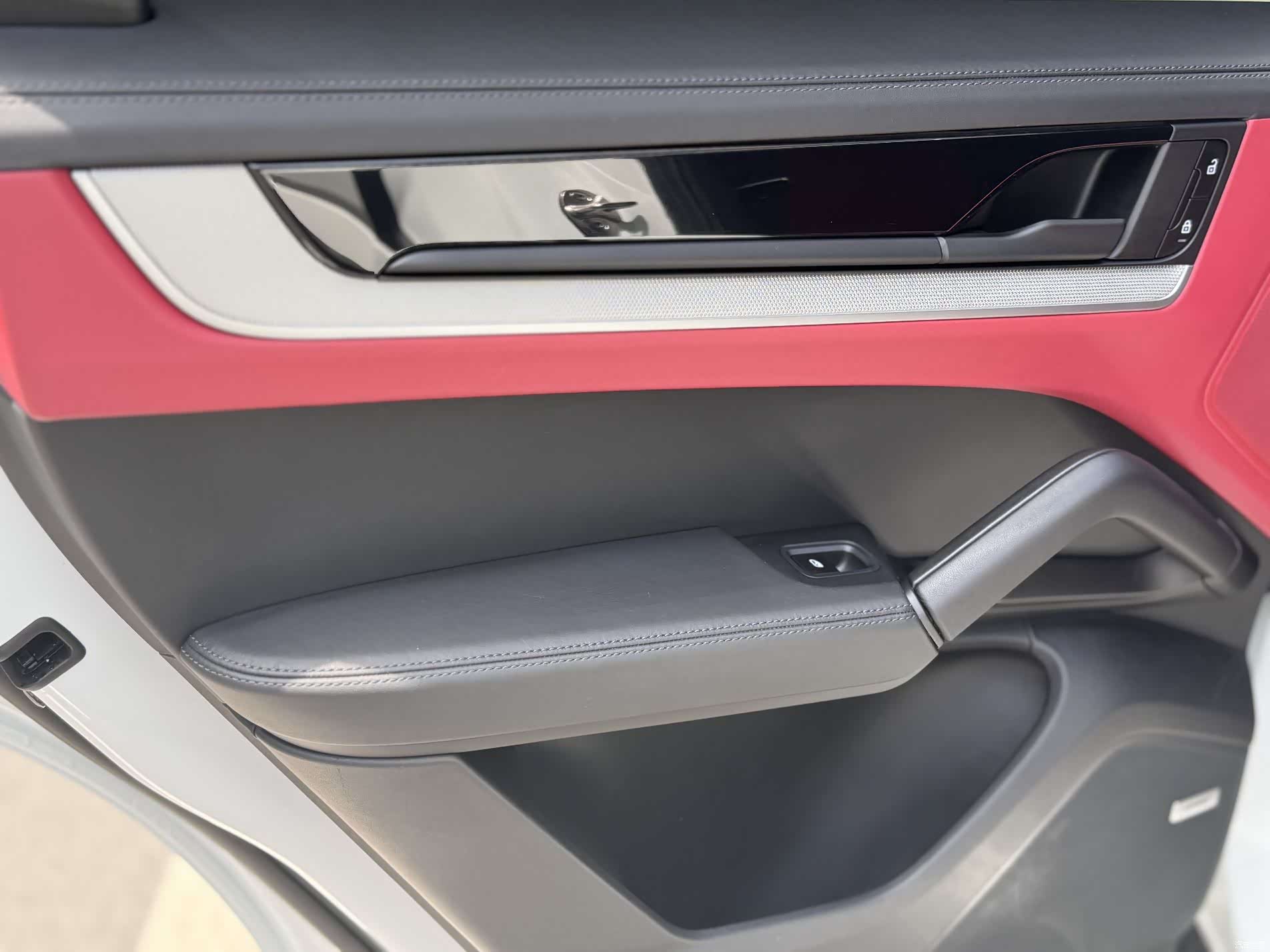 Porsche Cayenne, 2024 8