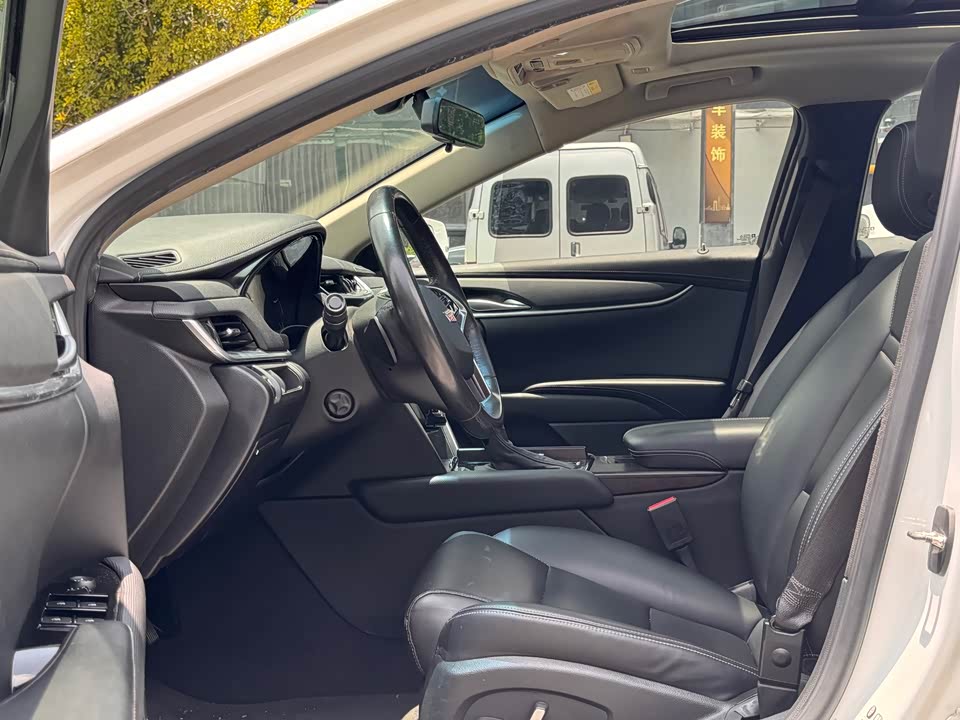 Cadillac XTS
