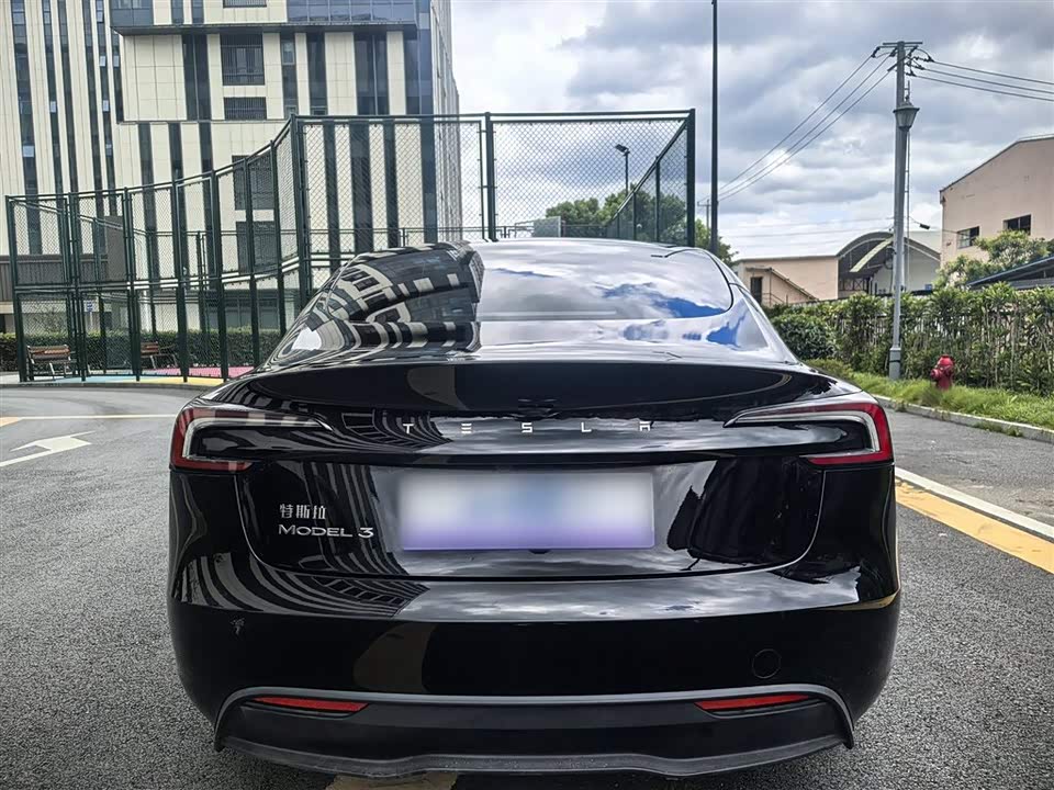 Tesla Model 3 Tesla Model 3