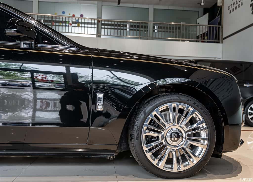 Rolls-Royce Ghost, 2022 все фото